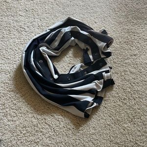Lululemon Vinyasa scarf